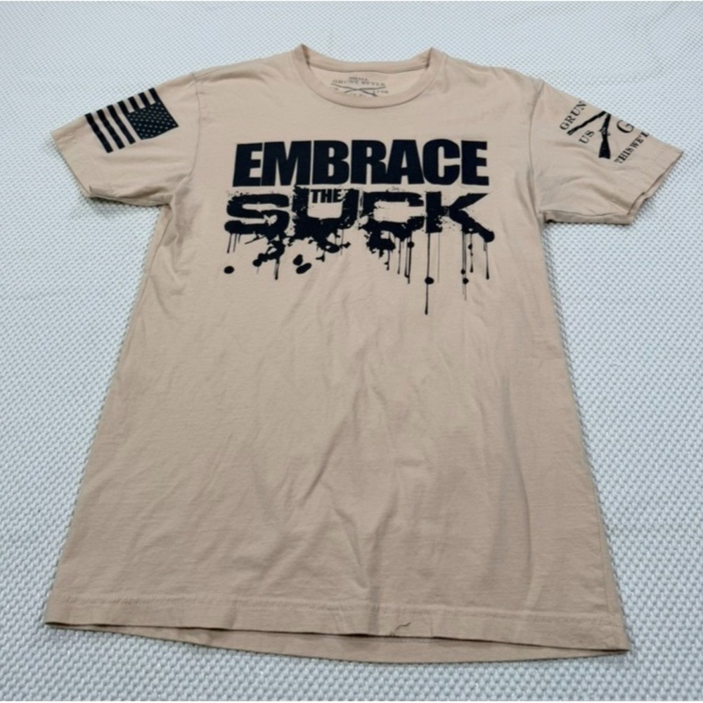 Grunt Style Embrace The Suck T Shirt Mens Small Sand Tan Tactical Graphic Cotton